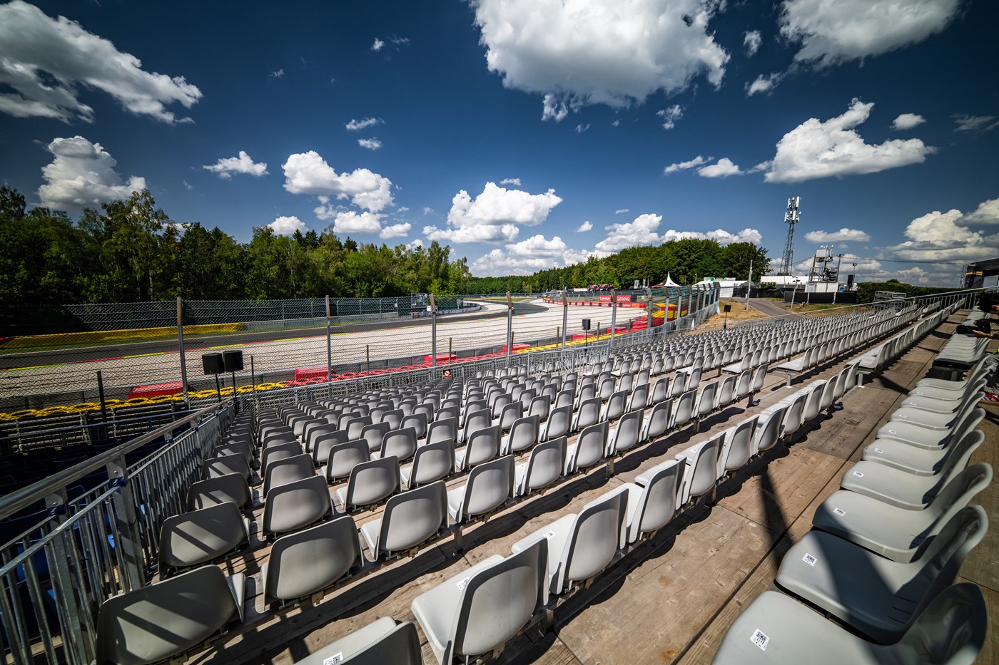Jour 1_tribunes_00014