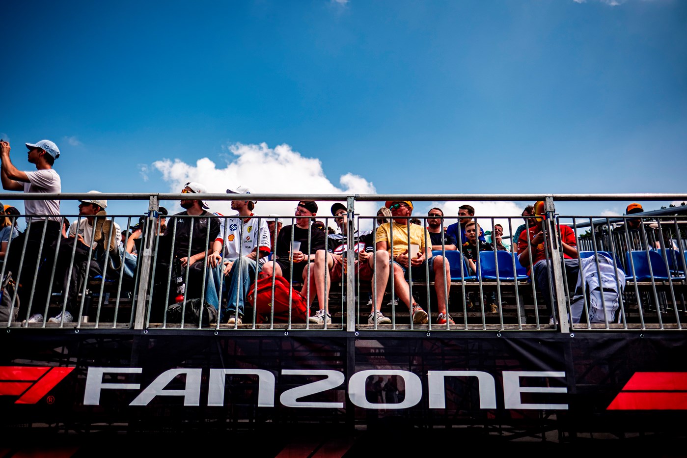 Jour3_Ambiance_Tribune Fan Zone00003