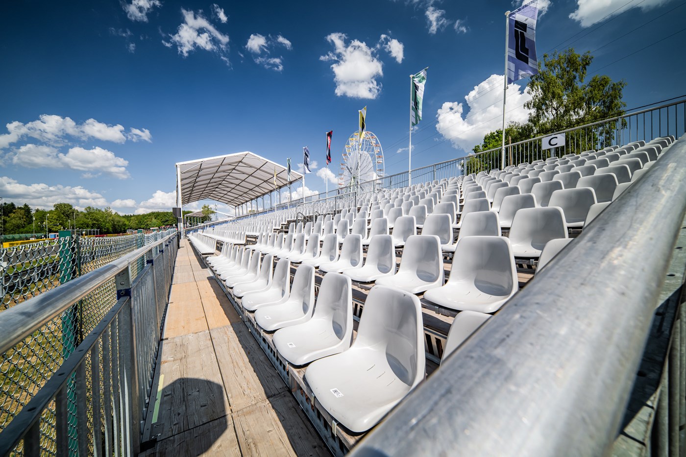 Jour 1_tribunes_00018 (1)