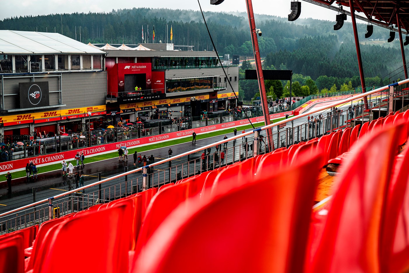 Tribunes_Gold9_9bis 32