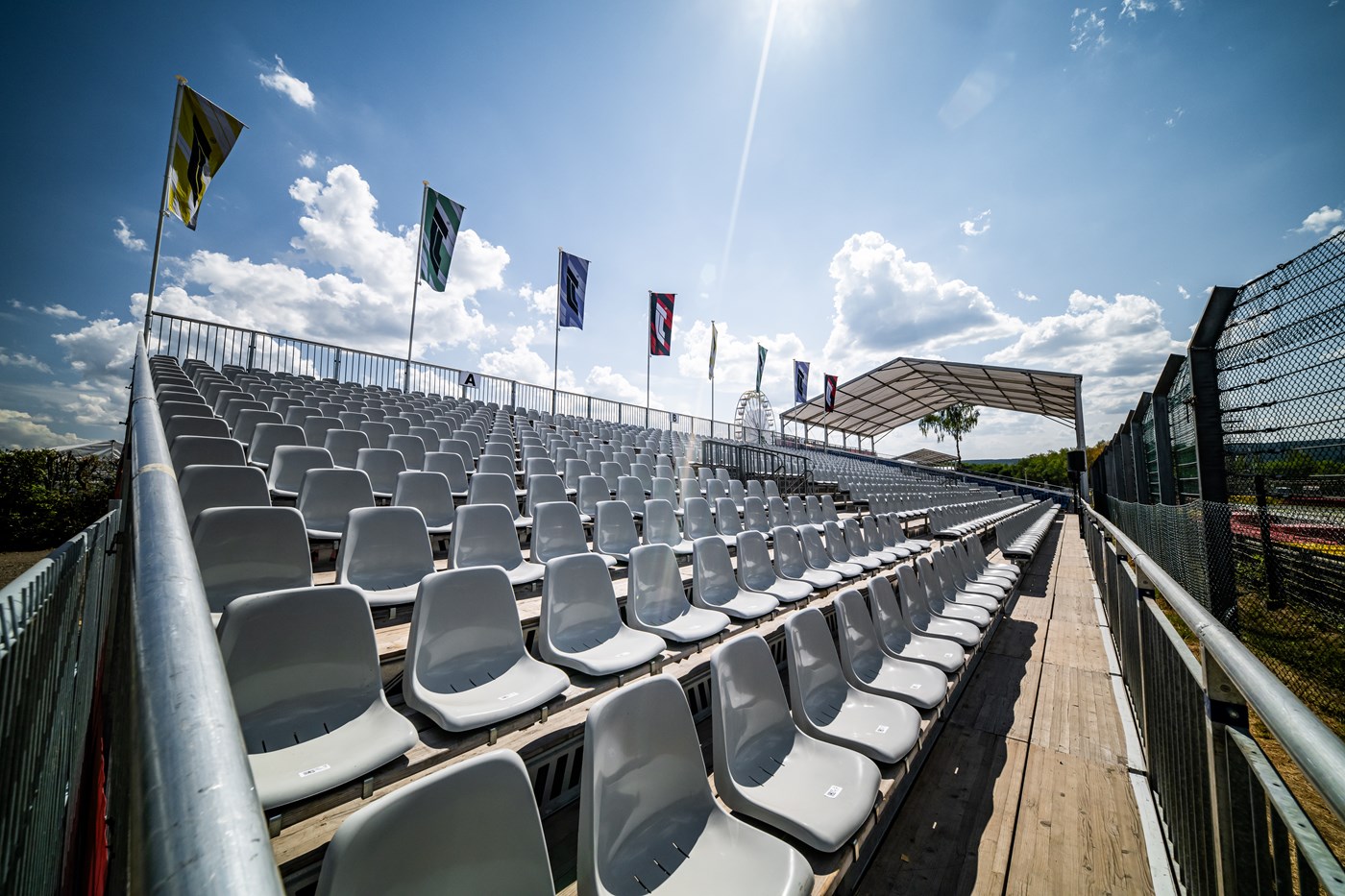 Jour 1_tribunes_00013
